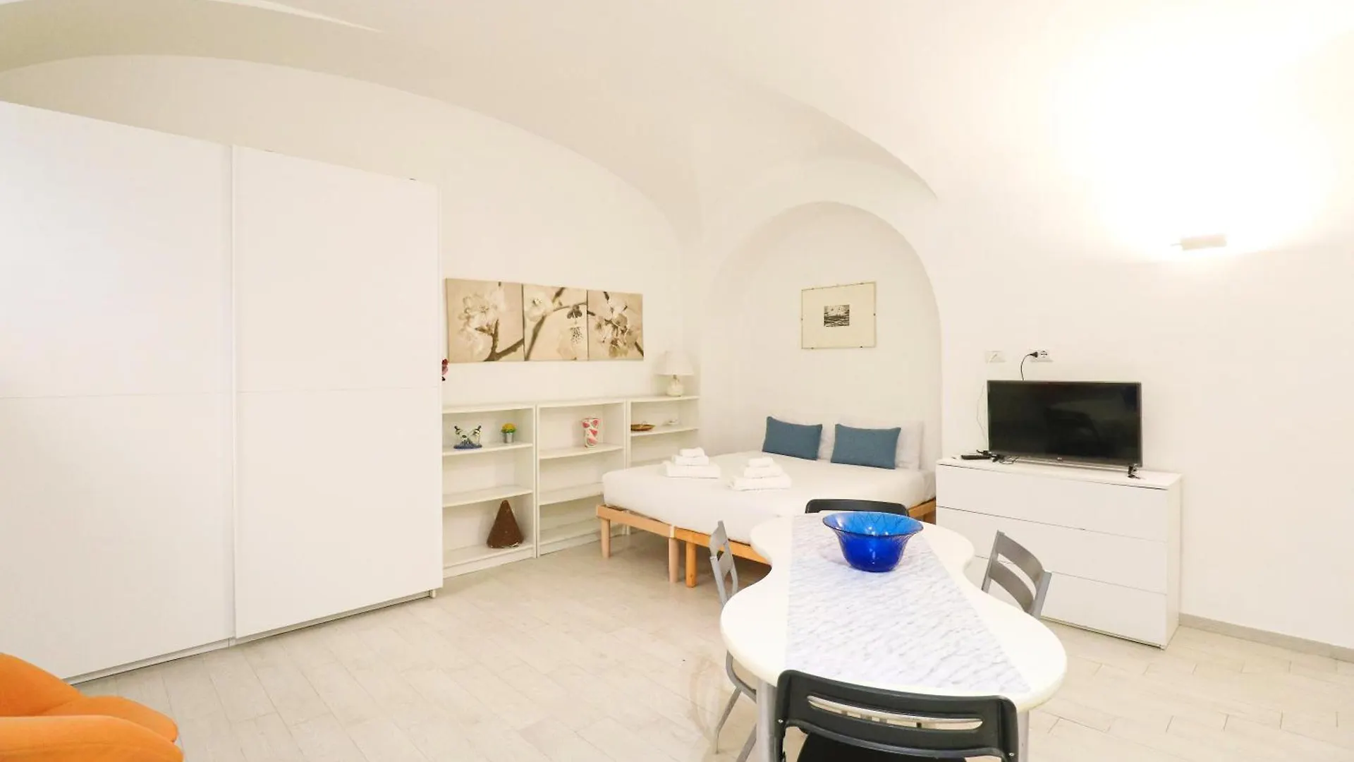 Apartment Roma Centro 10 Min - Confortevole Apt - Metro 5 Min Italy