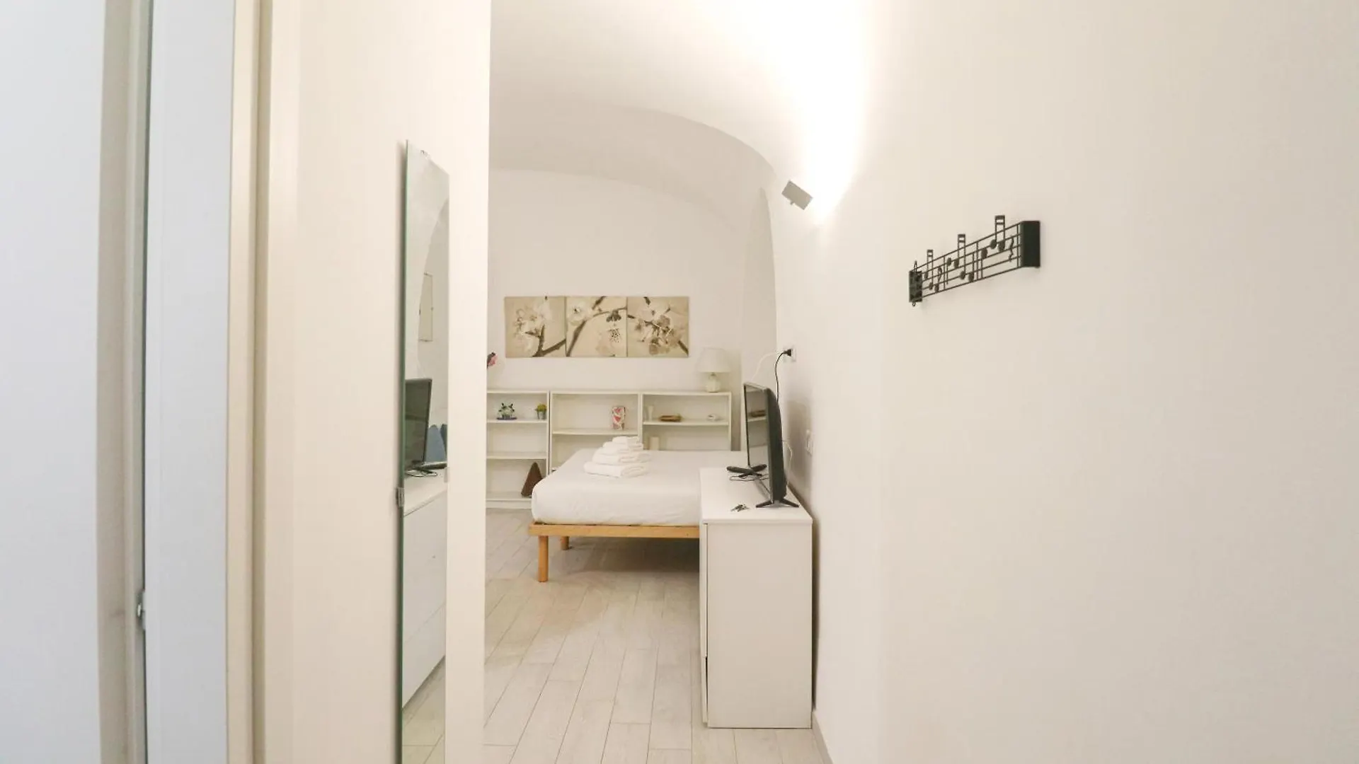 Apartment Roma Centro 10 Min - Confortevole Apt - Metro 5 Min