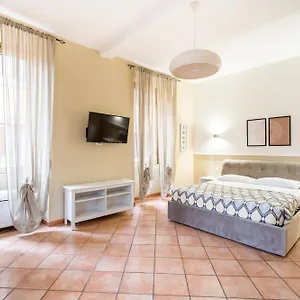 Apartment Fl Al Mattonato N4, Rom