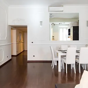 Frattina Royal Apartamento