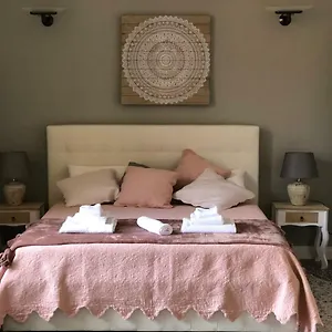 Monti Luxury Konukevi